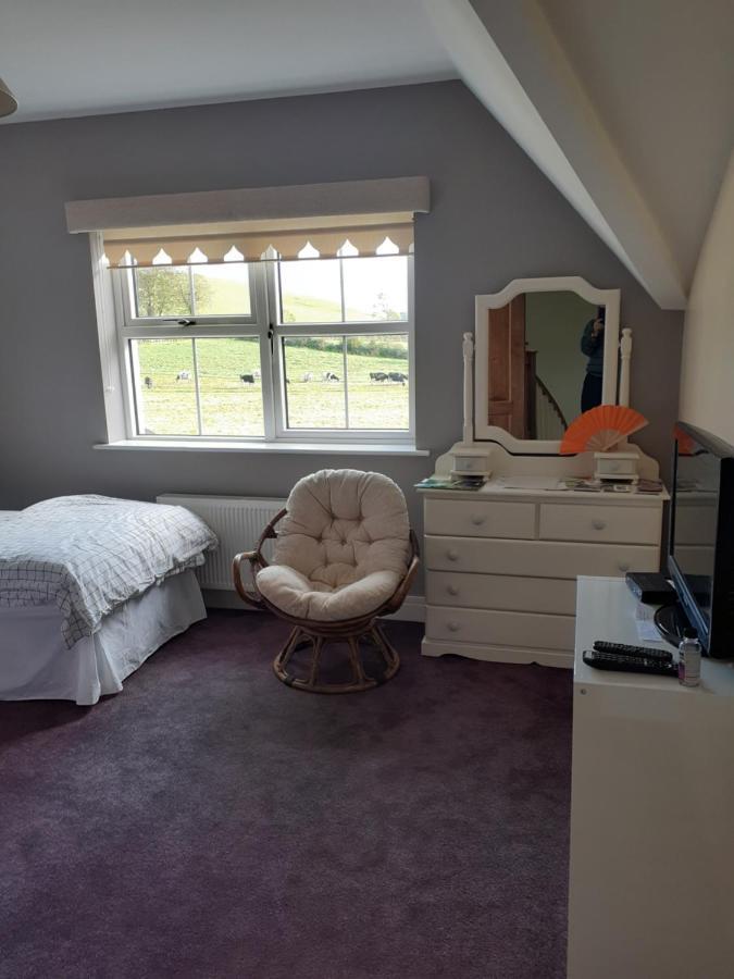 Single Or Twin Room In Lovely Country Residence Nobber ภายนอก รูปภาพ