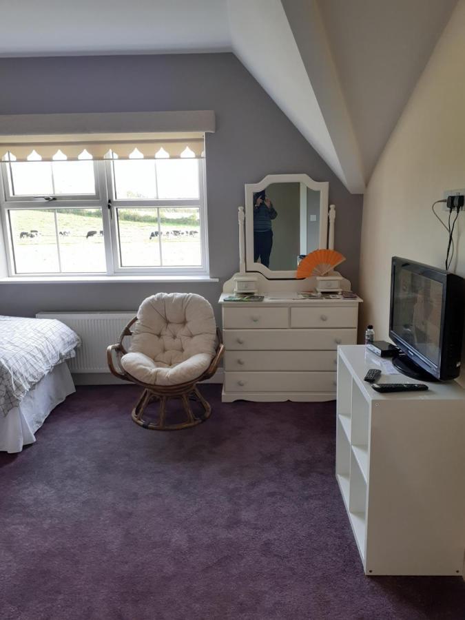 Single Or Twin Room In Lovely Country Residence Nobber ภายนอก รูปภาพ